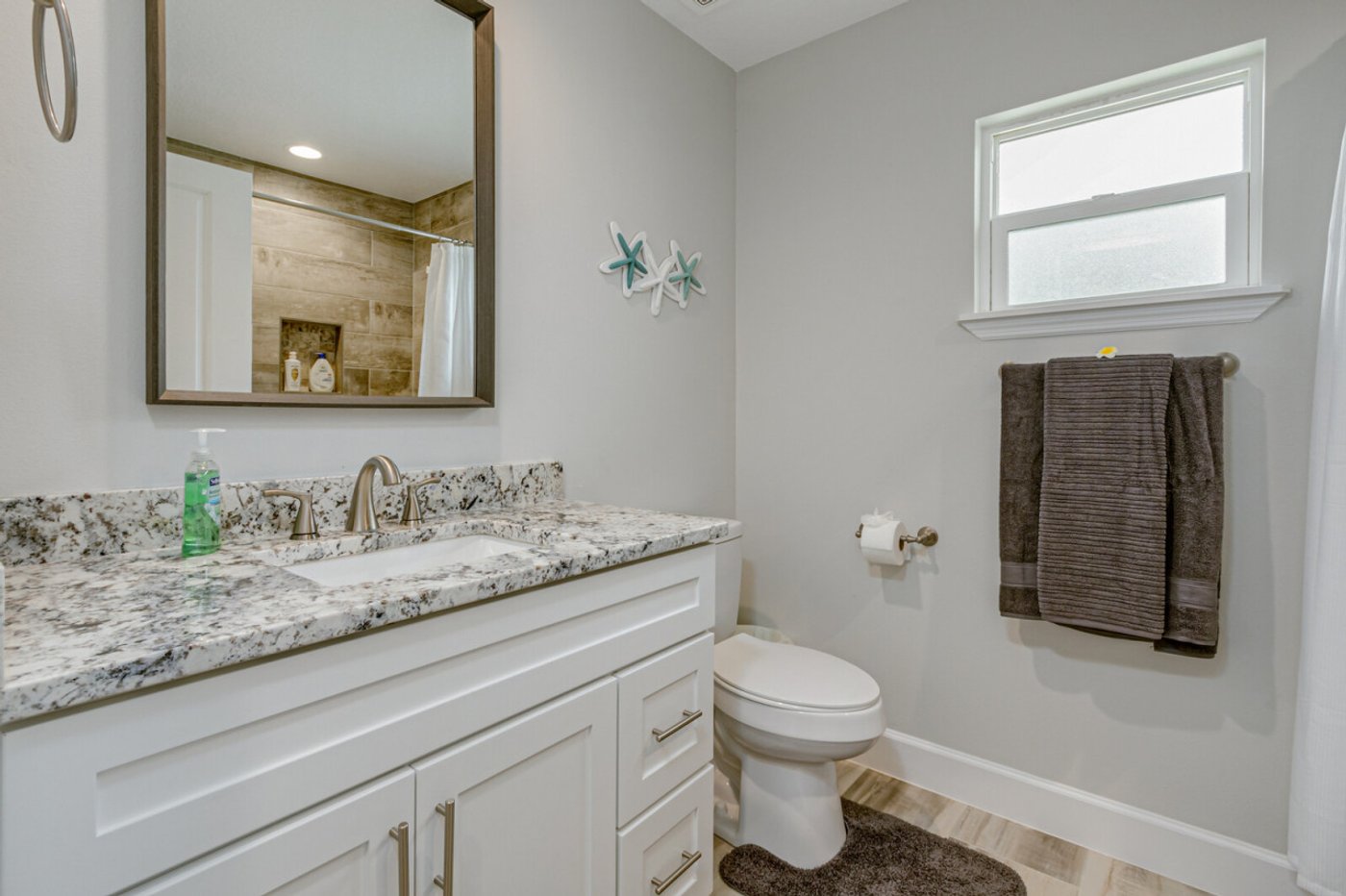 Bathroom vanity